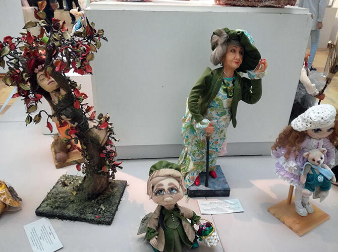 В Алматы прошла выставка кукол