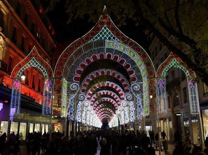 В Лионе прошел Фестиваль Света. Фото: Фото с сайта news.rambler.ru