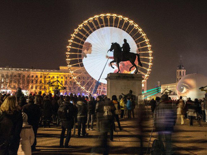 В Лионе прошел Фестиваль Света. Фото: Фото с сайта news.rambler.ru
