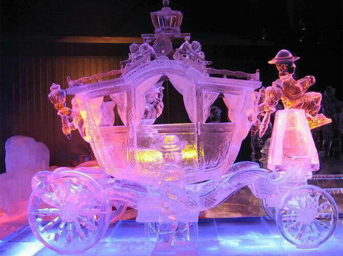 Удивительные шедевры из льда