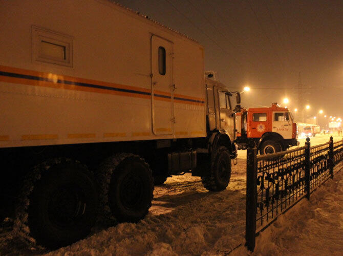 Пожары на рынках Алматы. Фото: Пожар на рынке Жулдыз 3 февраля 2014