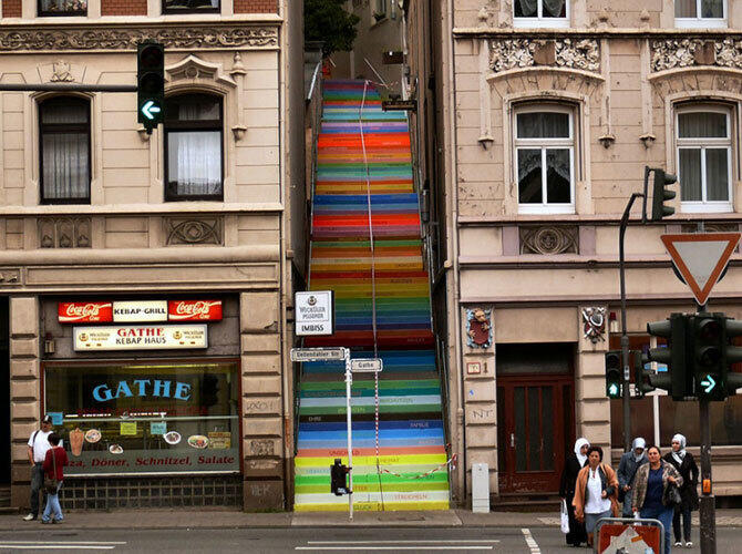 Обворожительные лестницы со всего мира. Фото: Вупперталь, Германия. Фото с сайта http://www.adme.ru/