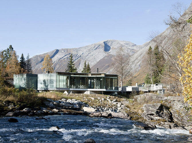 Отели, в которых хочется оказаться прямо сейчас. Фото: Juvet Landscape Resort, Норвегия