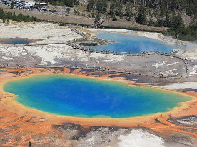 20 сюрреалистичных мест. Фото: Большой призматический источник. Вайоминг, США. Фото с сайта http://www.tripadvisor.ru/