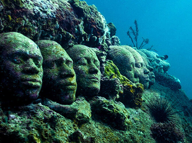 Бухта погибших кораблей. Подводный музей скульптур в Мексике. Фото: http://birdymag.ru/