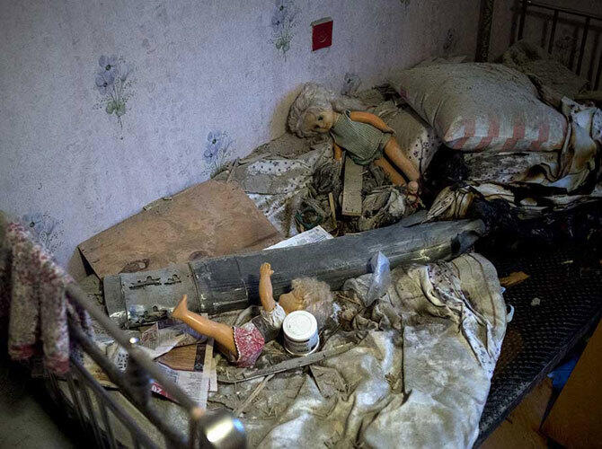 Ужасы гражданской войны на Украине.. Фото: Донецк после обстрела. Фото с сайта nws.su