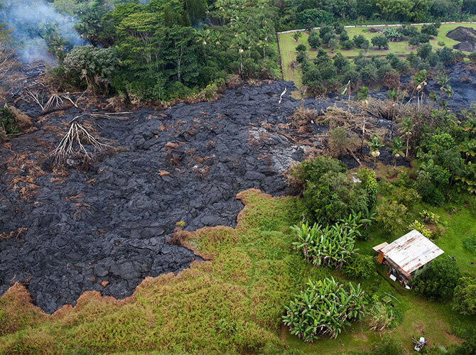 Извержение вулкана на Гавайях. Фото: Килауэа является самым молодым из наземных гавайских вулканов и одним из наиболее активно действующих вулканов на Земле. Фото с сайта http://www.gazeta.ru/