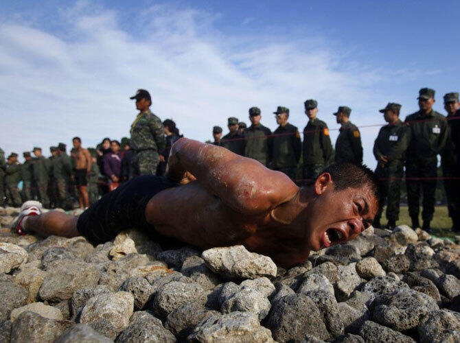 Самые изнурительные тренировки в различных армиях мира. Фото: Тайвань. Фото с сайта http://fullpicture.ru/