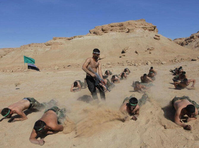 Самые изнурительные тренировки в различных армиях мира. Фото: Ирак. Фото с сайта http://fullpicture.ru/