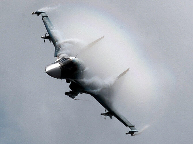 Сирийский конфликт. Фото: Фронтовой бомбардировщик Су-34. Фото с сайта http://lenta.ru/