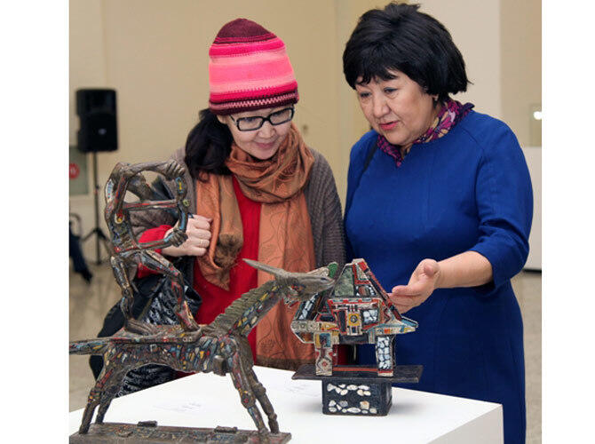 Состоялось открытие выставки Марата Габдрахманова, посвященной  550-летию Казахского ханства.