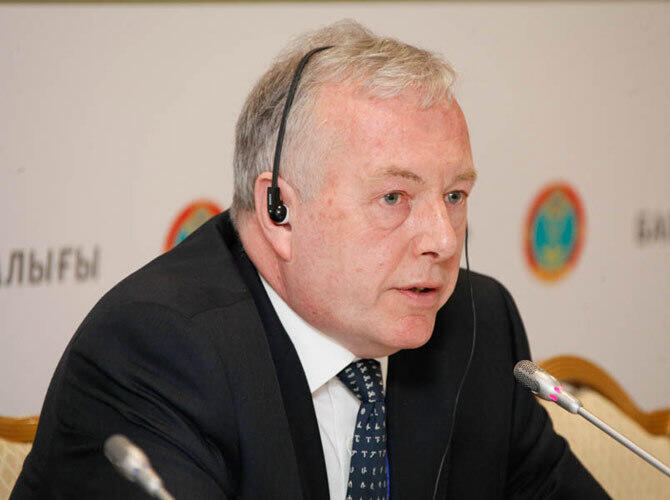 Международные наблюдатели на выборах депутатов мажилиса парламента РК. Фото: Наблюдатели из Великобритании