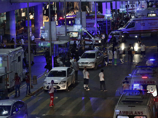 Теракт в стамбульском аэропорту: первые кадры с места ЧП. Фото: Фото с сайта tass.ru