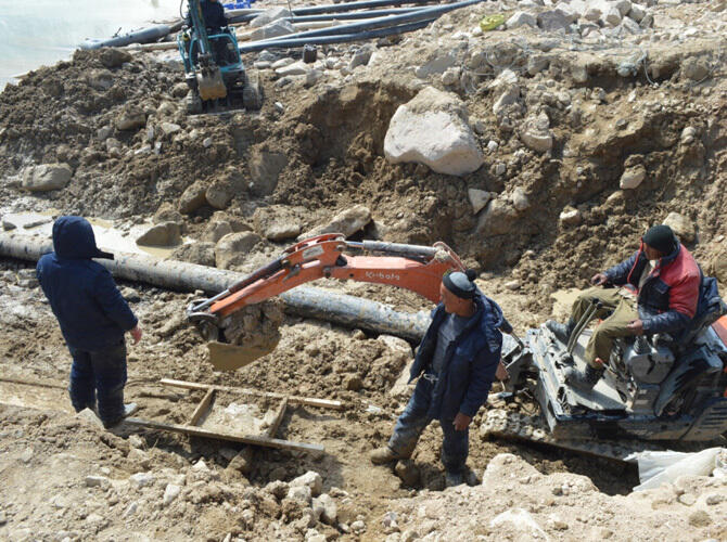 В горах близ Алматы проводят превентивные противоселевые мероприятия