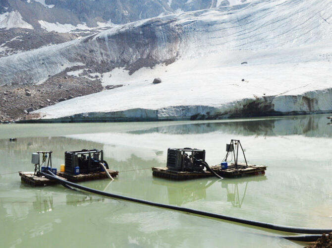 В горах близ Алматы проводят превентивные противоселевые мероприятия