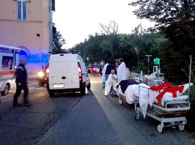 Мощное землетрясение произошло в центре Италии. Фото: Фото с сайта tass.ru