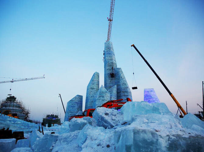Как в Китае готовятся к Харбинскому международному фестивалю льда и снега