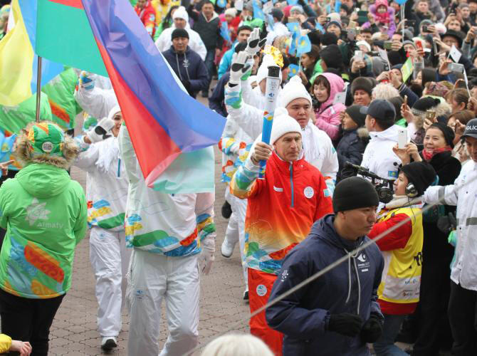 Эстафета огня в Алматы. Фото: https://almaty2017.com