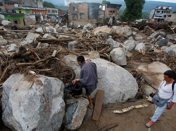 Последствия схода селевого потока в Колумбии. Последствия наводнения в Мокоа, 2 апреля 2017 года. Фото: www.gazeta.ru