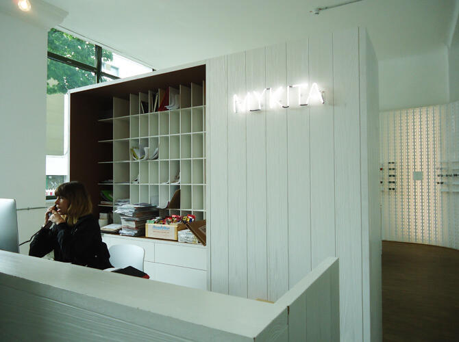 Мануфактуры в Германии. Фото: Немецкий бренд MYKITA (Майкита) - специализируется на производстве оптических и солнцезащитных очков, линз и сопутствующих аксессуаров.