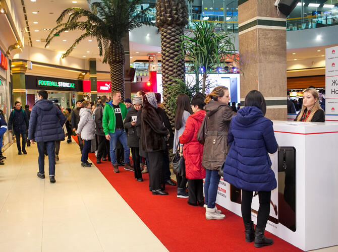 В Алматы прошла презентация первого в мире смартфона с искусственным интеллектом