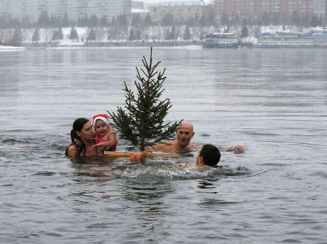 Рождественские елки со всего мира. В Красноярске, Россия. Фото: sputniknews.com