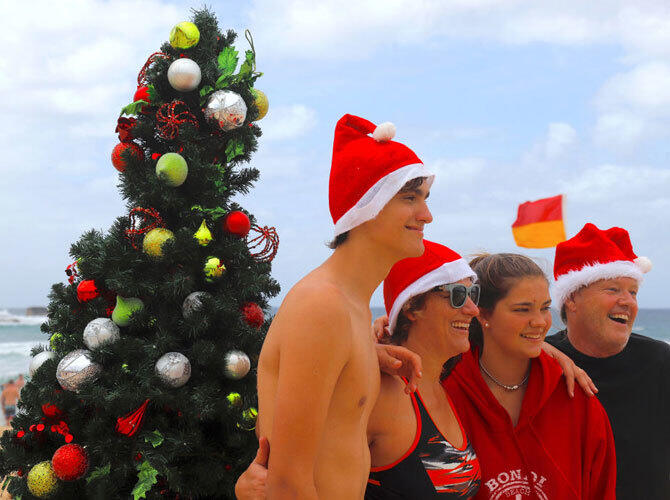 Рождественские елки со всего мира. Рождество в Сиднее в Бонди Бич в Австралии. Фото: sputniknews.com