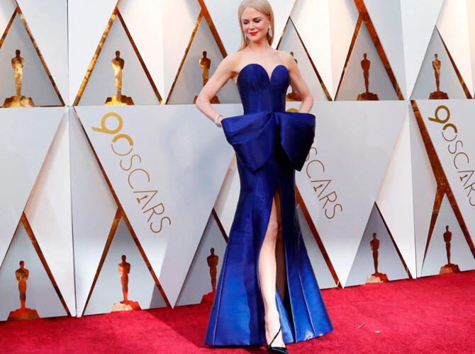 Кому и как вручали «Оскар». Актриса Николь Кидман перед церемонией вручения кинопремии «Оскар» в Лос-Анджелесе. Фото: www.gazeta.ru