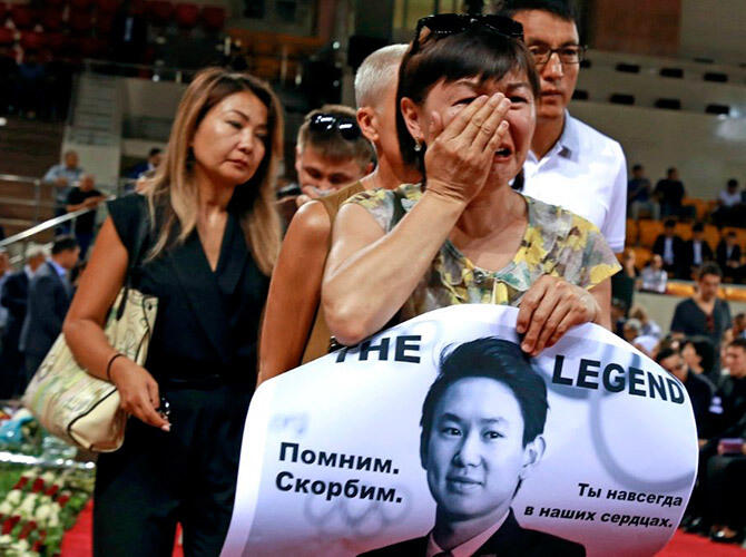 Денис Тен. Прерванный полет. Фото: rg.ru