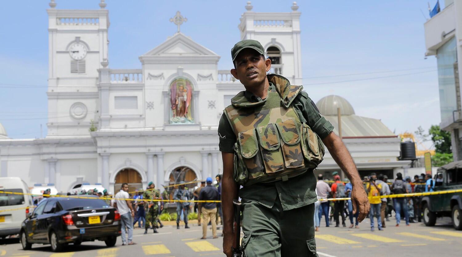 Серия взрывов произошла в храмах и пятизвёздочных отелях Шри-Ланки 21 апреля, в католическую Пасху. Фото: www.gazeta.ru