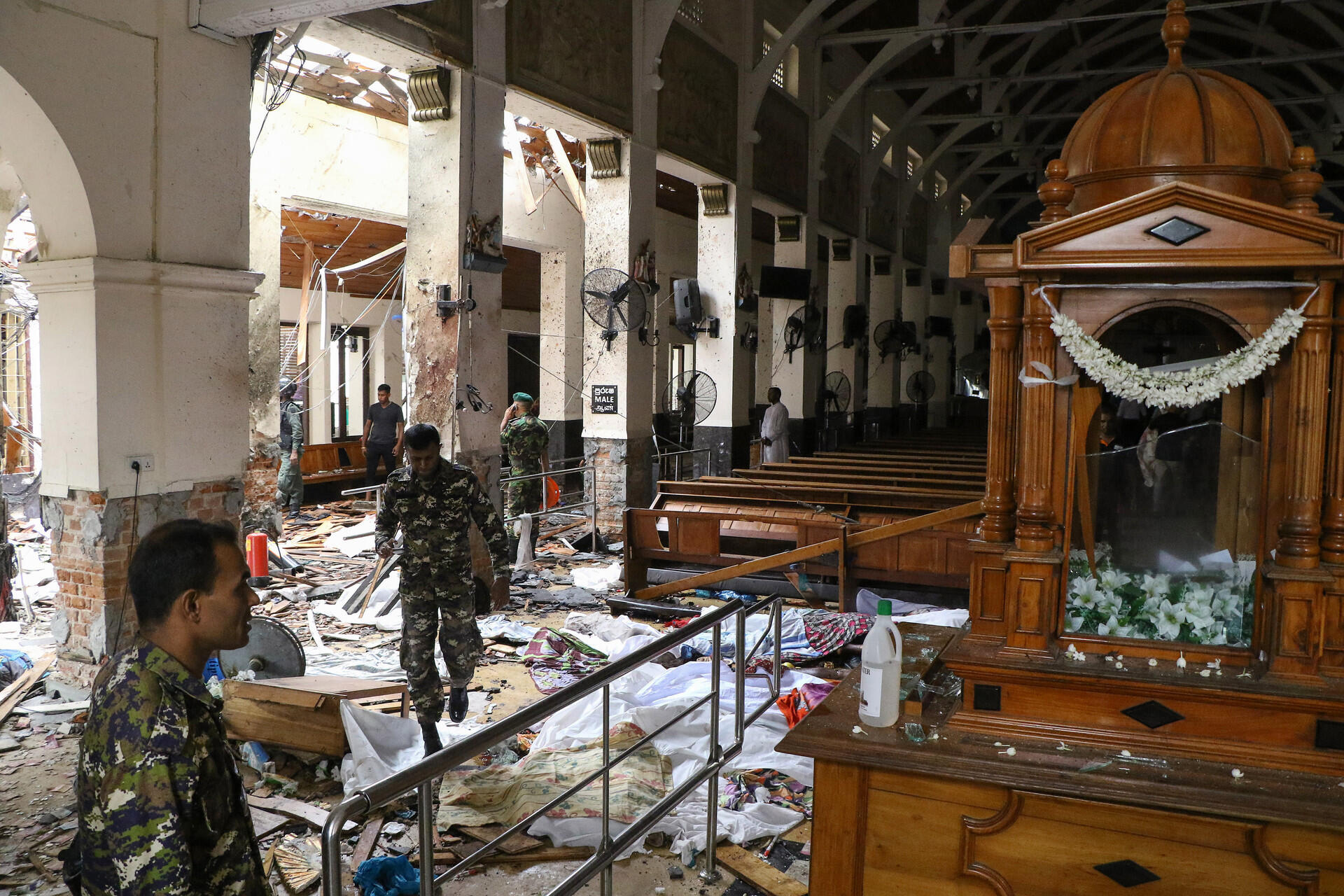Серия взрывов произошла в храмах и пятизвёздочных отелях Шри-Ланки 21 апреля, в католическую Пасху. Фото: russian.rt.com