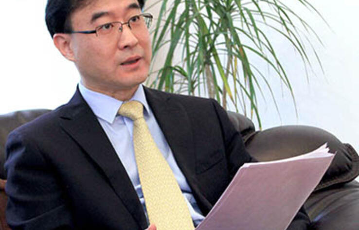 Генеральный консул КНР в Алматы г-н Чжан Вэй рассказывает казахстанским СМИ об итогах Второго форума высокого уровня по международному сотрудничеству "Один пояс и один путь" 