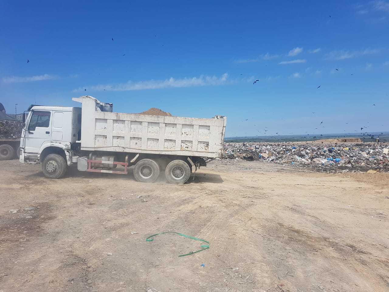 Пожар на мусорном полигоне в Алматинской области 