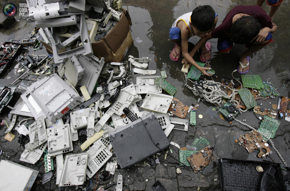 Третий мир начинает мусорную войну с первым