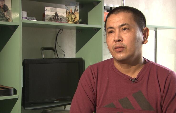 Героем себя не считает