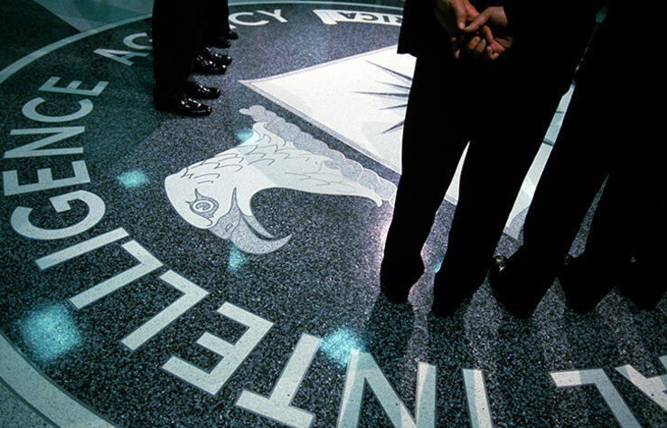 "Людей истязали до смерти": американский писатель Стивен Кинцер — о секретной программе ЦРУ по контролю над сознанием