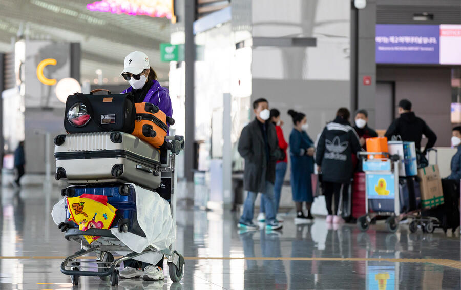 "Последует череда банкротств": что ждет авиакомпании и туроператоров после прекращения полетов в Европу