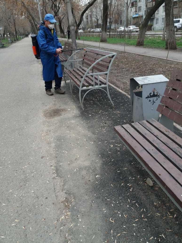 В Алматы проходит дезинфекция 