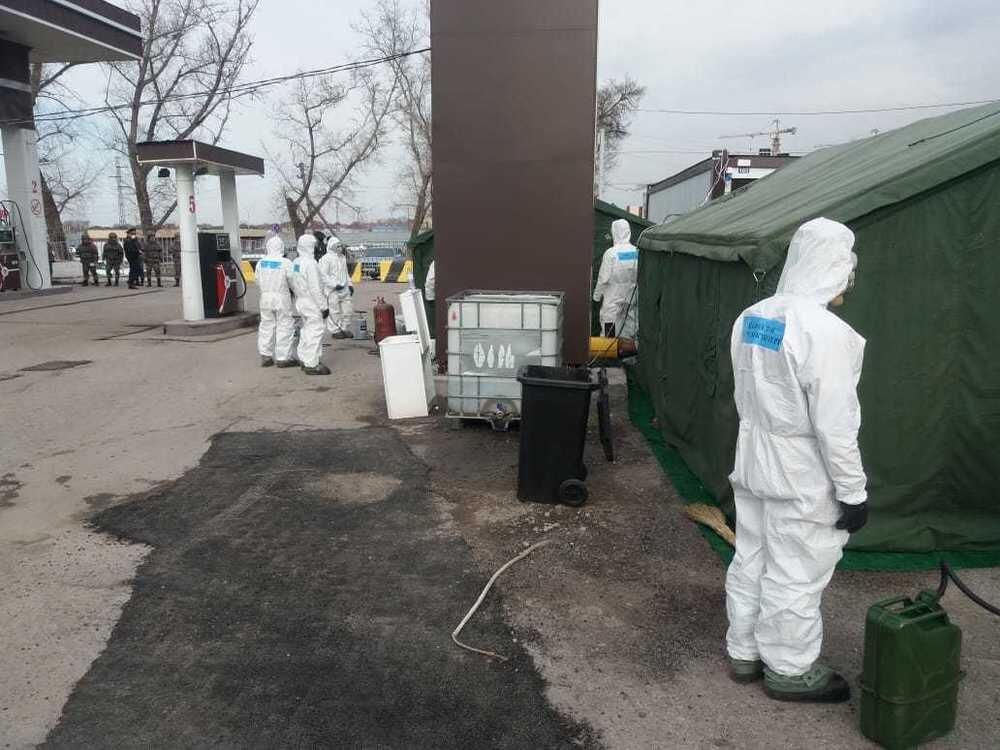 В Алматы проходит дезинфекция 