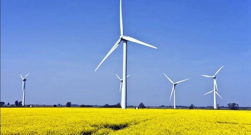 В Синьцзяне за 10 лет выработали 260 млрд кВт-ч экологически чистой электроэнергии