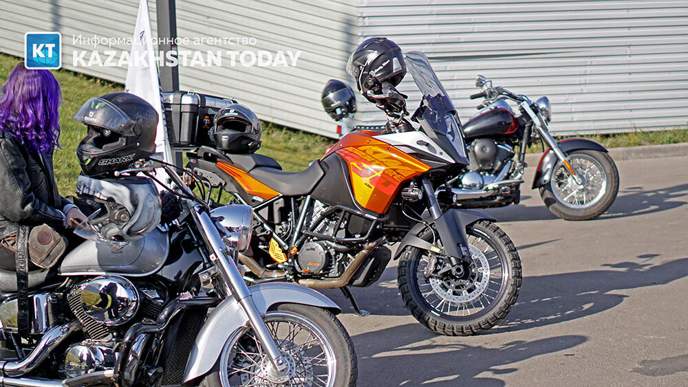 Алмаатинские байкеры провели благотворительную акцию в защиту животных. фото: Эрик Куватов