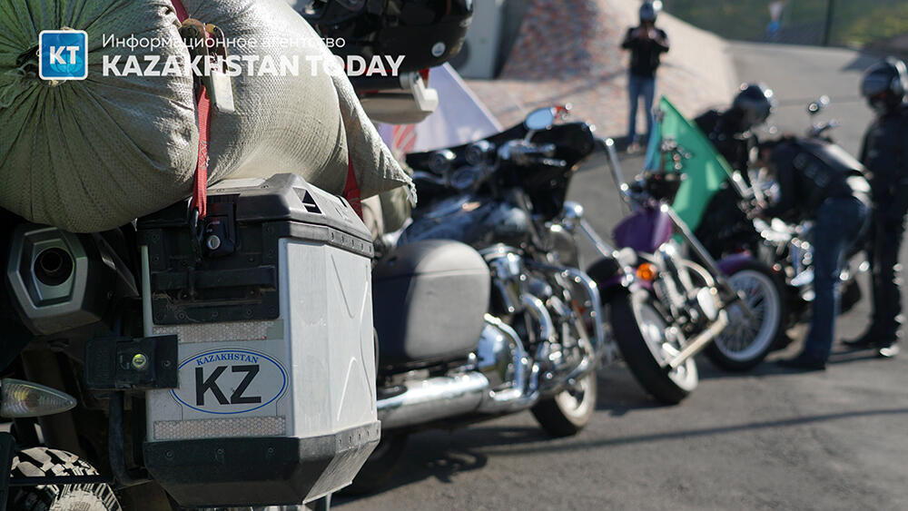 Алмаатинские байкеры провели благотворительную акцию в защиту животных. фото: Эрик Куватов