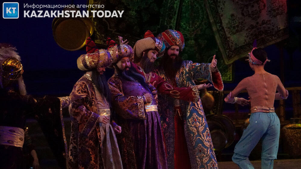 В ГАТОБ имени Абая в Алматы состоялась триумфальная премьера балета "Корсар". Фото: Эрик Куватов