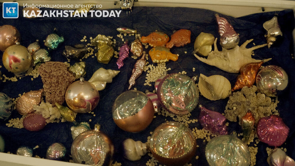 Алмаатинская выставка елочных игрушек из семейной коллекции. Фото: Эрик Куватов