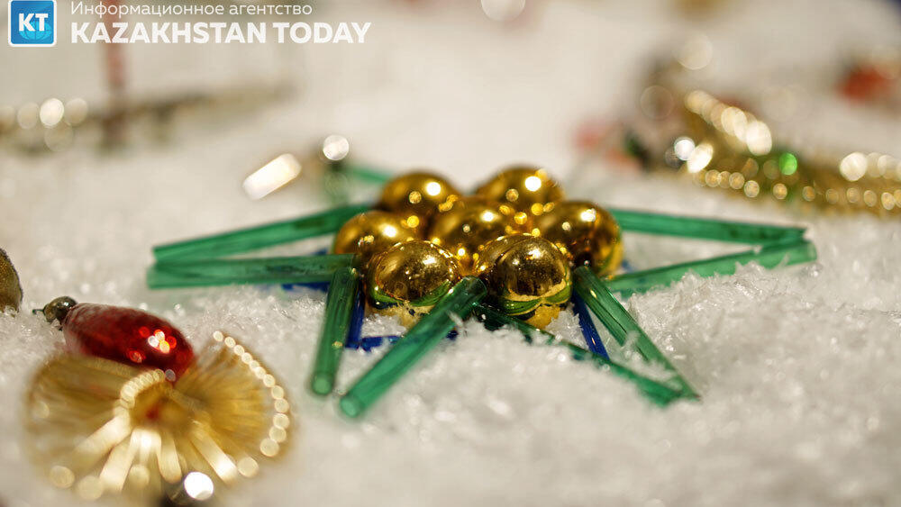 Алмаатинская выставка елочных игрушек из семейной коллекции. Фото: Эрик Куватов
