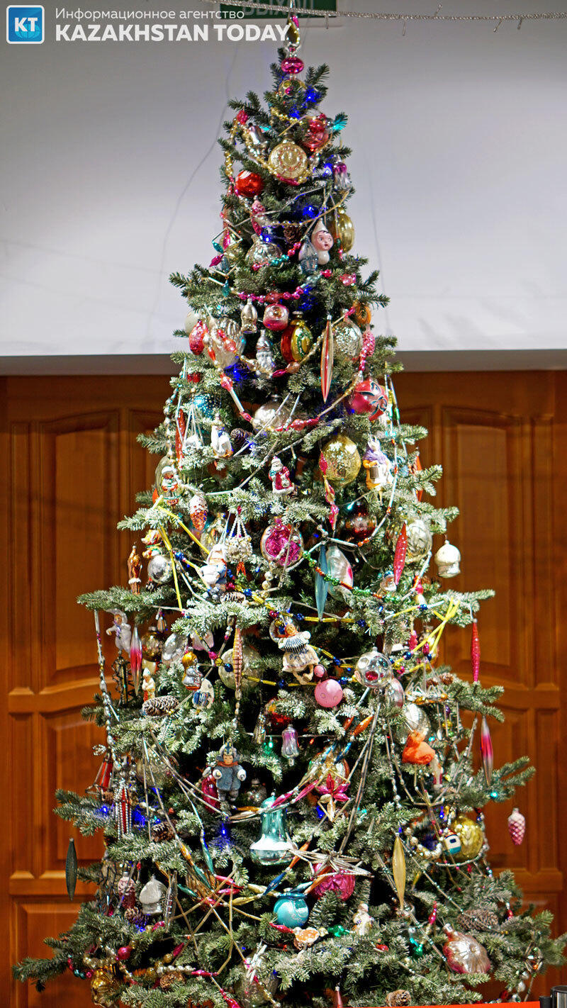 Алмаатинская выставка елочных игрушек из семейной коллекции. Фото: Эрик Куватов