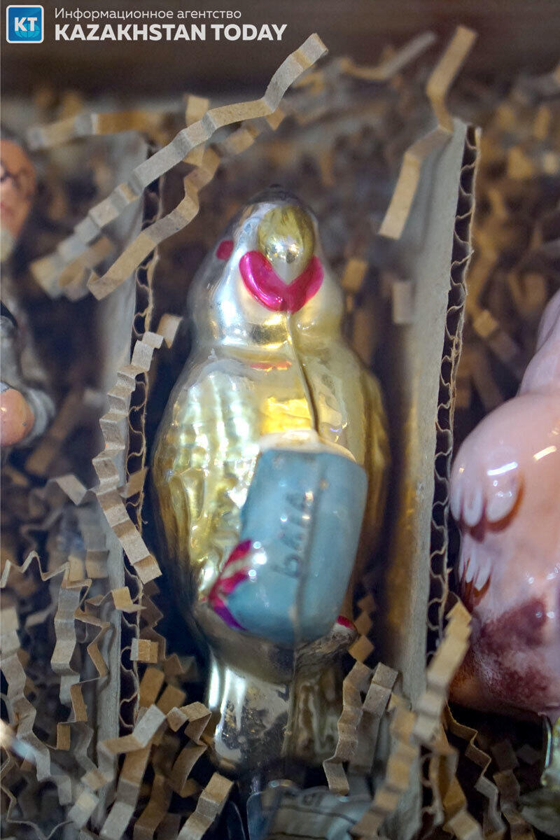 Алмаатинская выставка елочных игрушек из семейной коллекции. Фото: Эрик Куватов