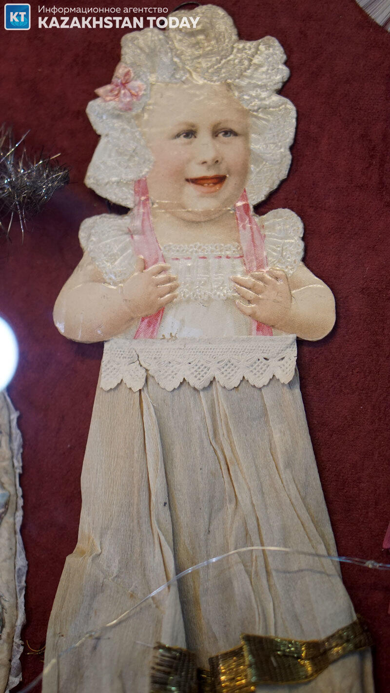 Алмаатинская выставка елочных игрушек из семейной коллекции. Фото: Эрик Куватов