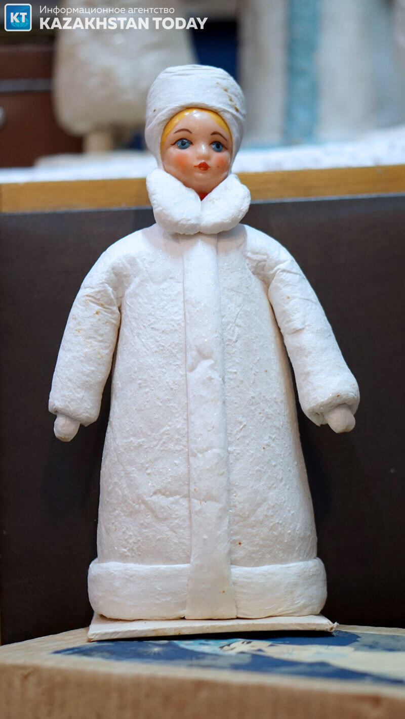 Алмаатинская выставка елочных игрушек из семейной коллекции. Фото: Эрик Куватов