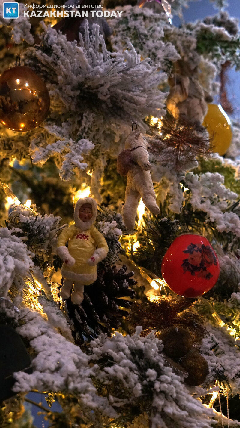 Алмаатинская выставка елочных игрушек из семейной коллекции. Фото: Эрик Куватов